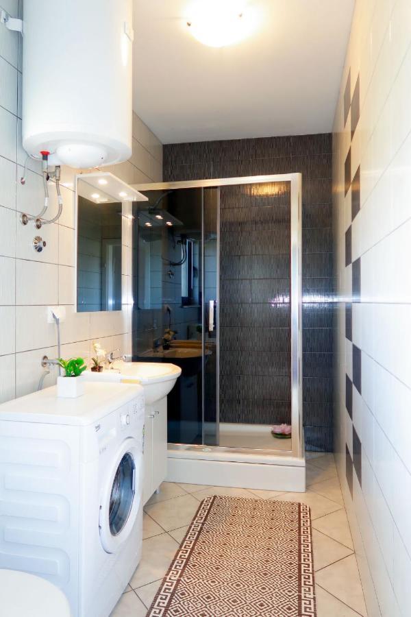 Apartment Rosic - Krk217 By Interhome Kornić Dış mekan fotoğraf