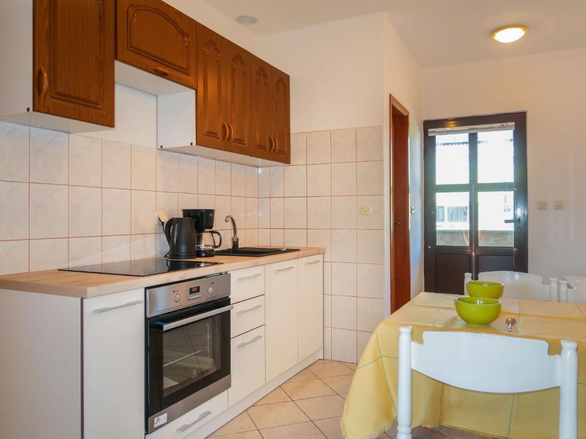 Apartment Rosic - Krk217 By Interhome Kornić Dış mekan fotoğraf